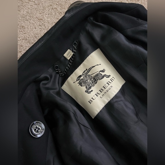 Burberry slim fit structured coat fit usa small/medium - Picture 12 of 16